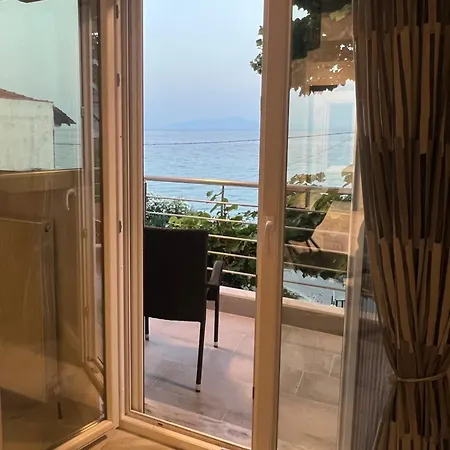 Seafront Lux Vergia