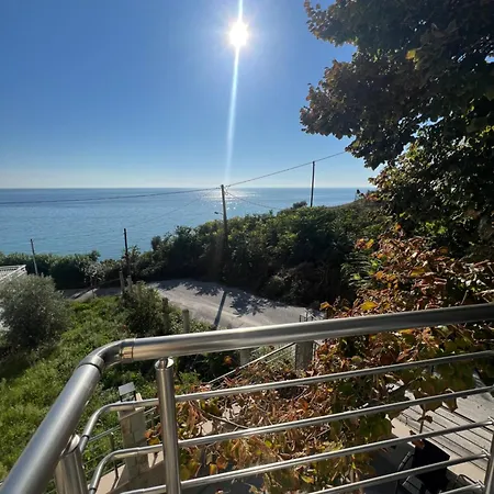 Apartament Seafront Lux