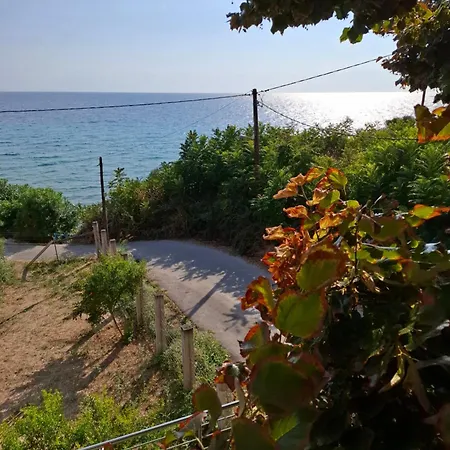 Seafront Lux Apartman Vergia