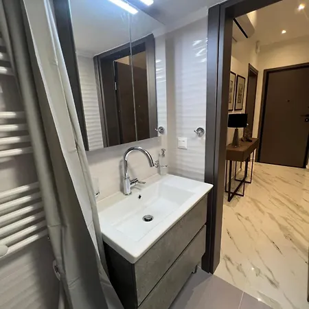 Seafront Lux Apartment *