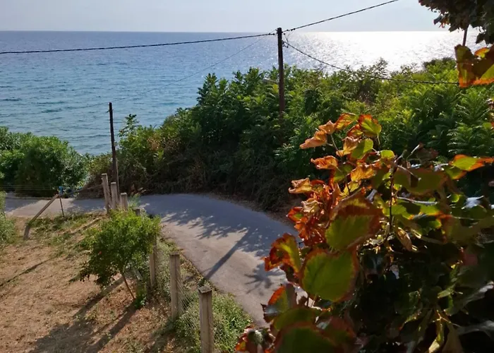 Seafront Lux Apartamento Vergia